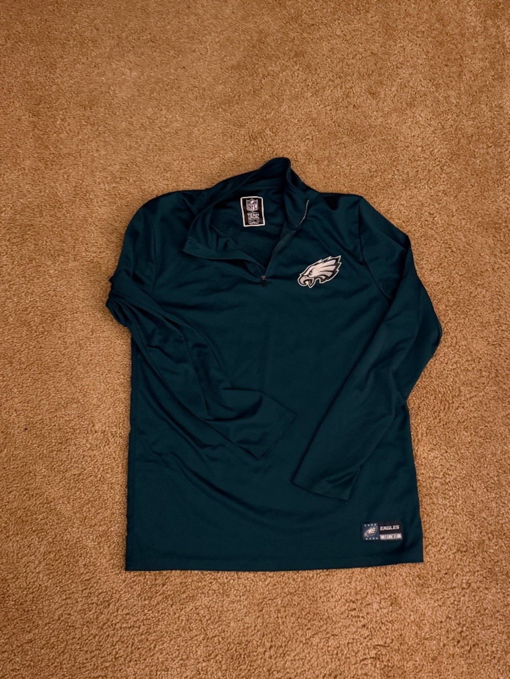 Large - Eagles - NFL midnight green long sleeve quarter zip